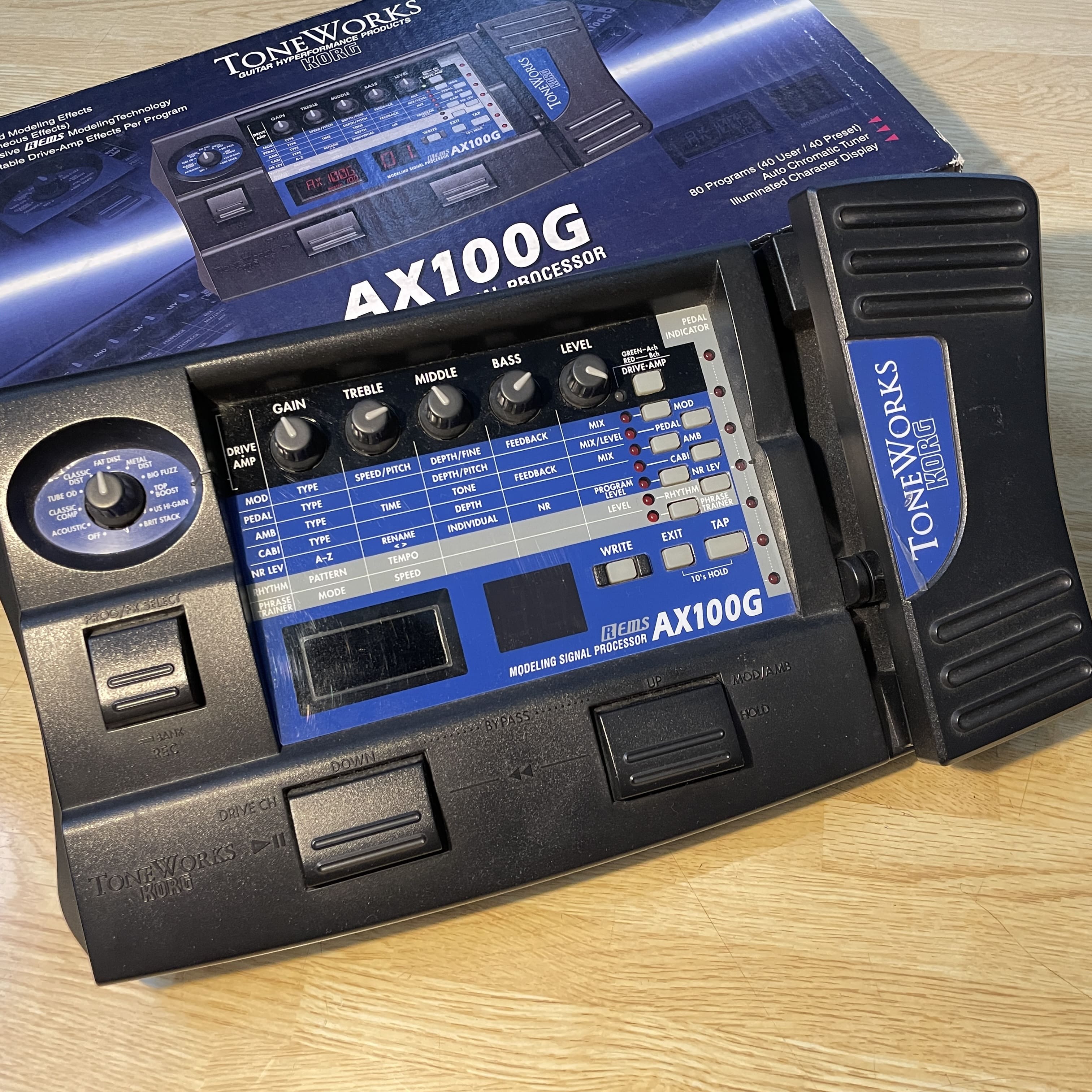 KORG　ギター用マルチエフェクター　AX100G