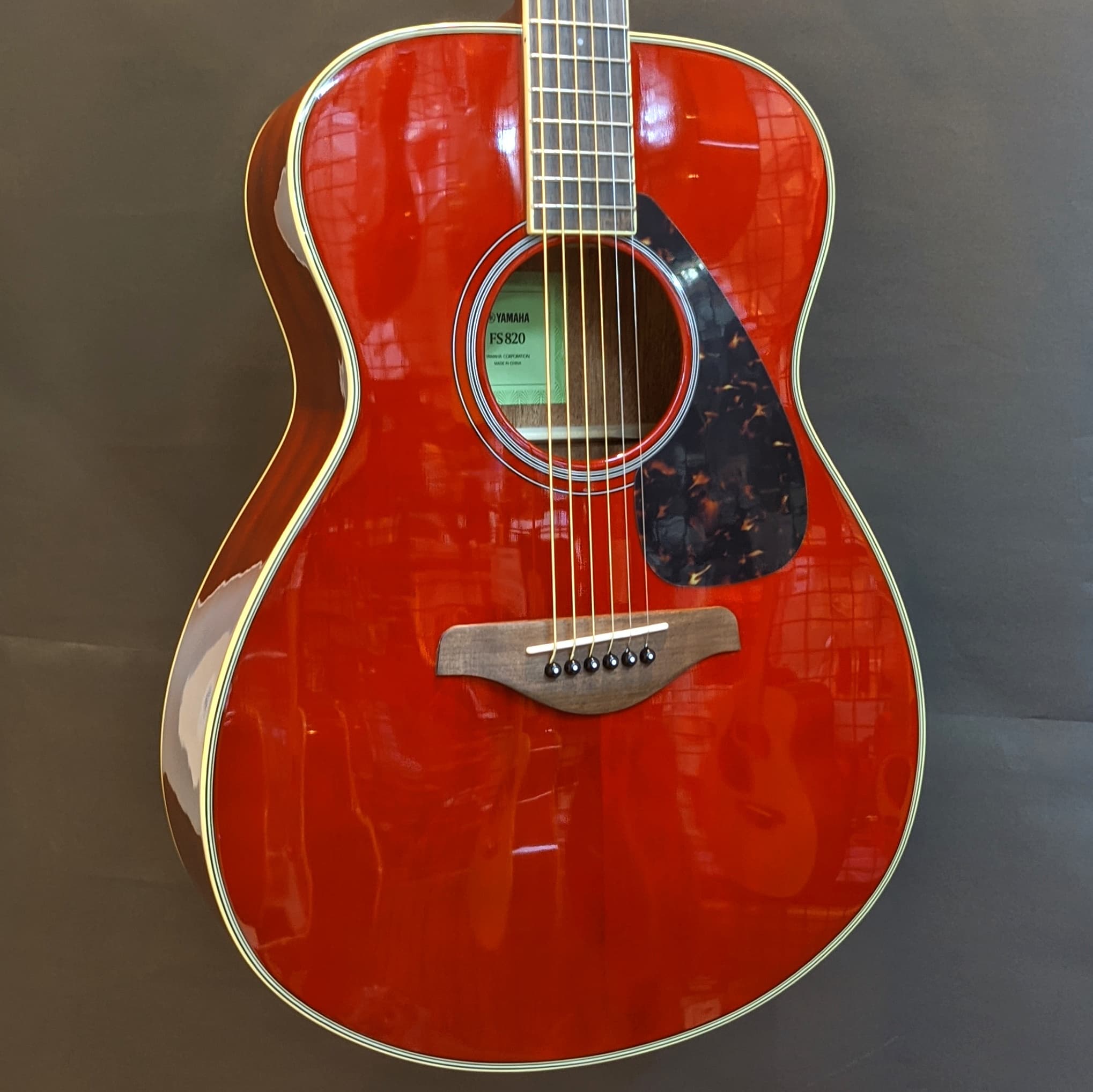 ヤマハ アコースティックギター FS820 RR ルビーレッド