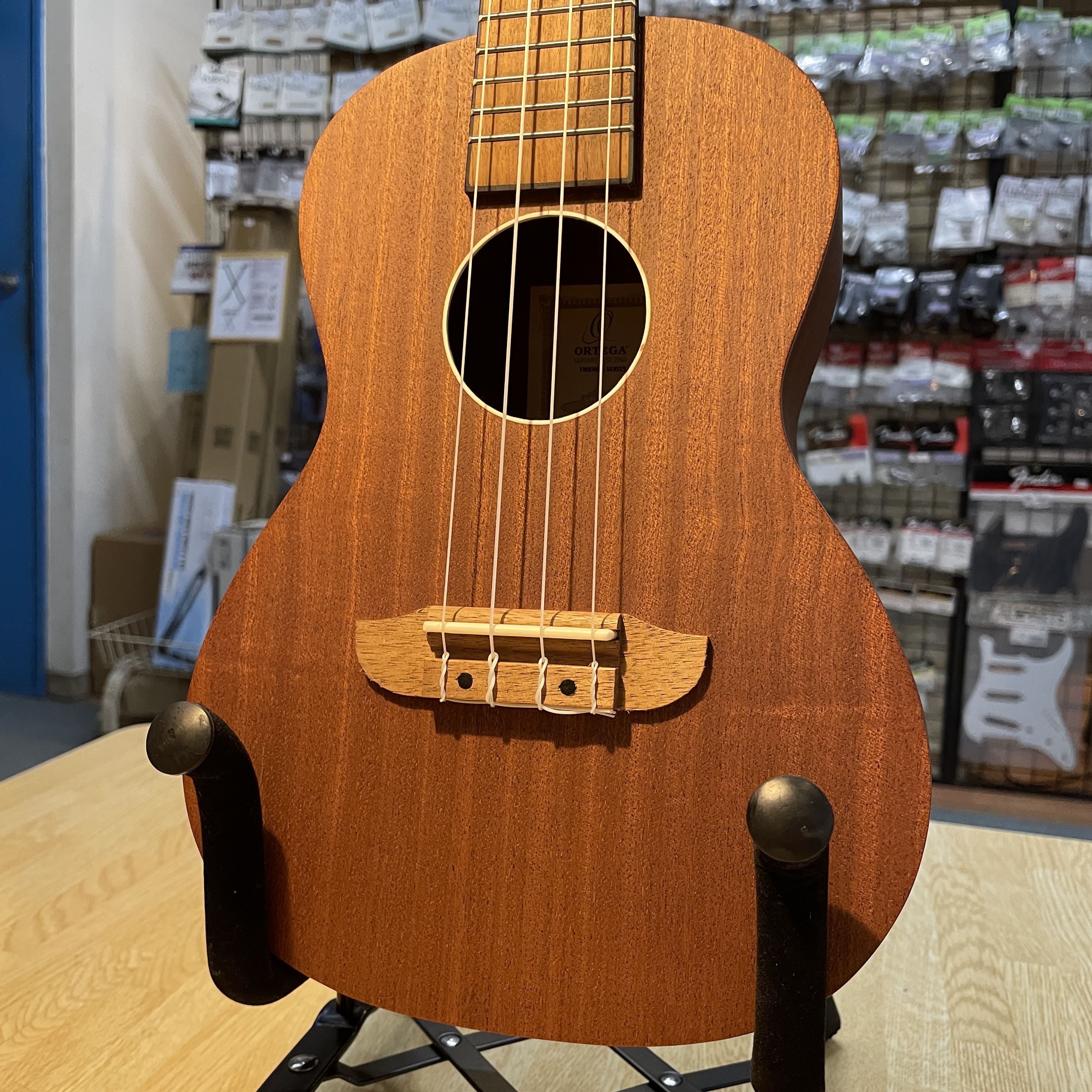 ORTEGA　コンサートウクレレ　TIMBER SERIES RFU11S