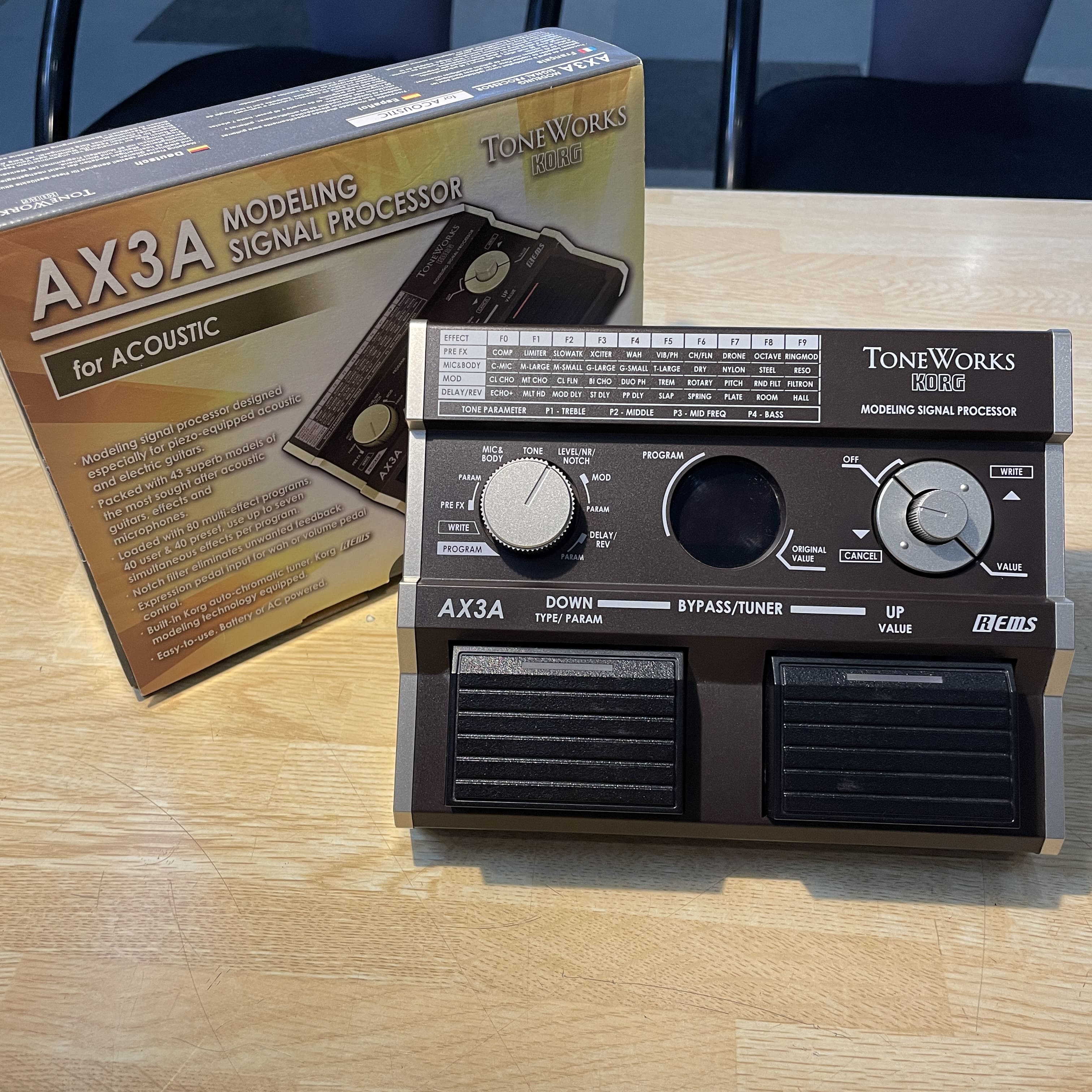 KORG　モデリングシグナルプロセッサー　TONEWORKS AX3A