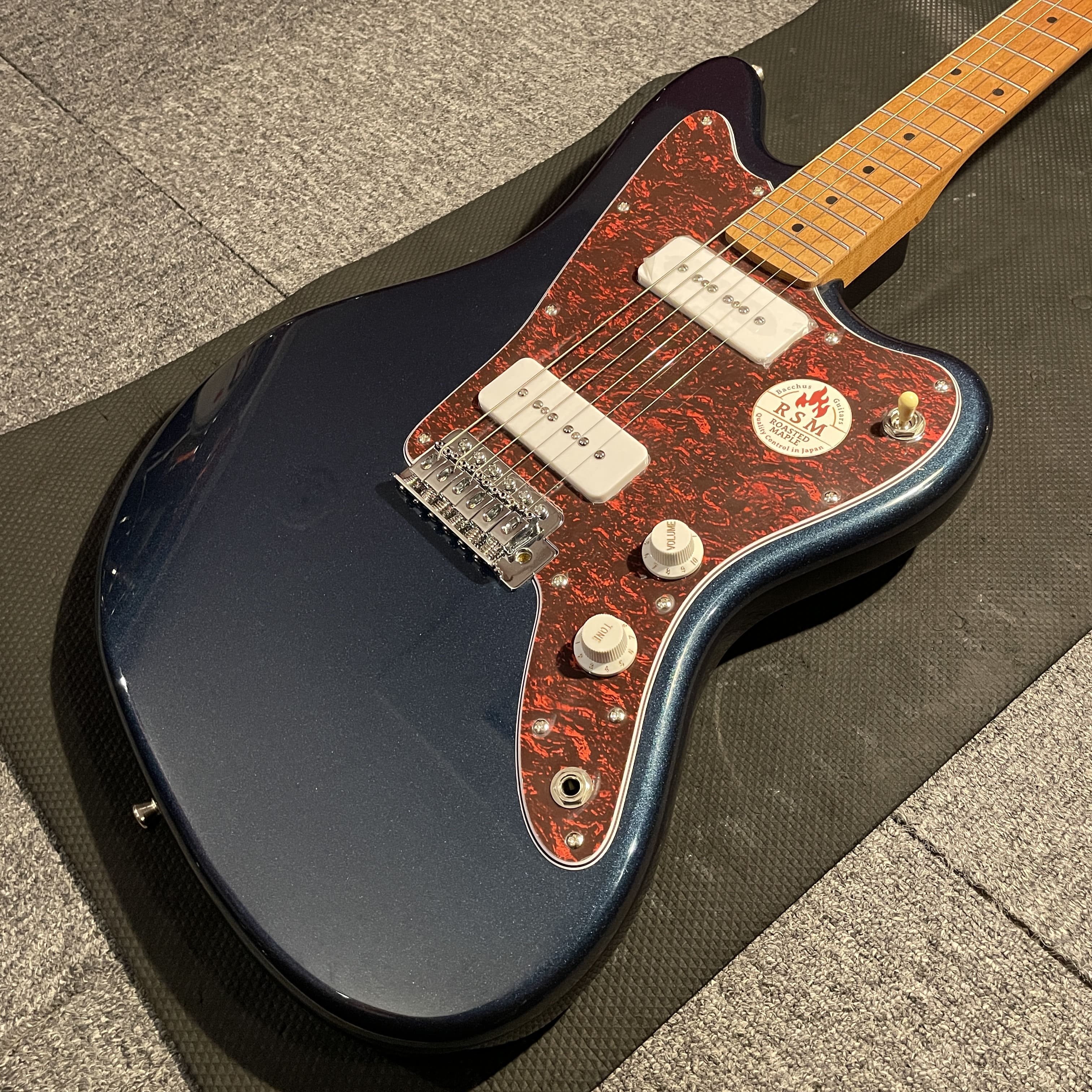 Bacchus　エレキギター　BJM-1-RSM/M/DLPB